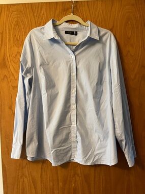 Apt. 9 Light Blue Classic Women’s Button-Front Shirt